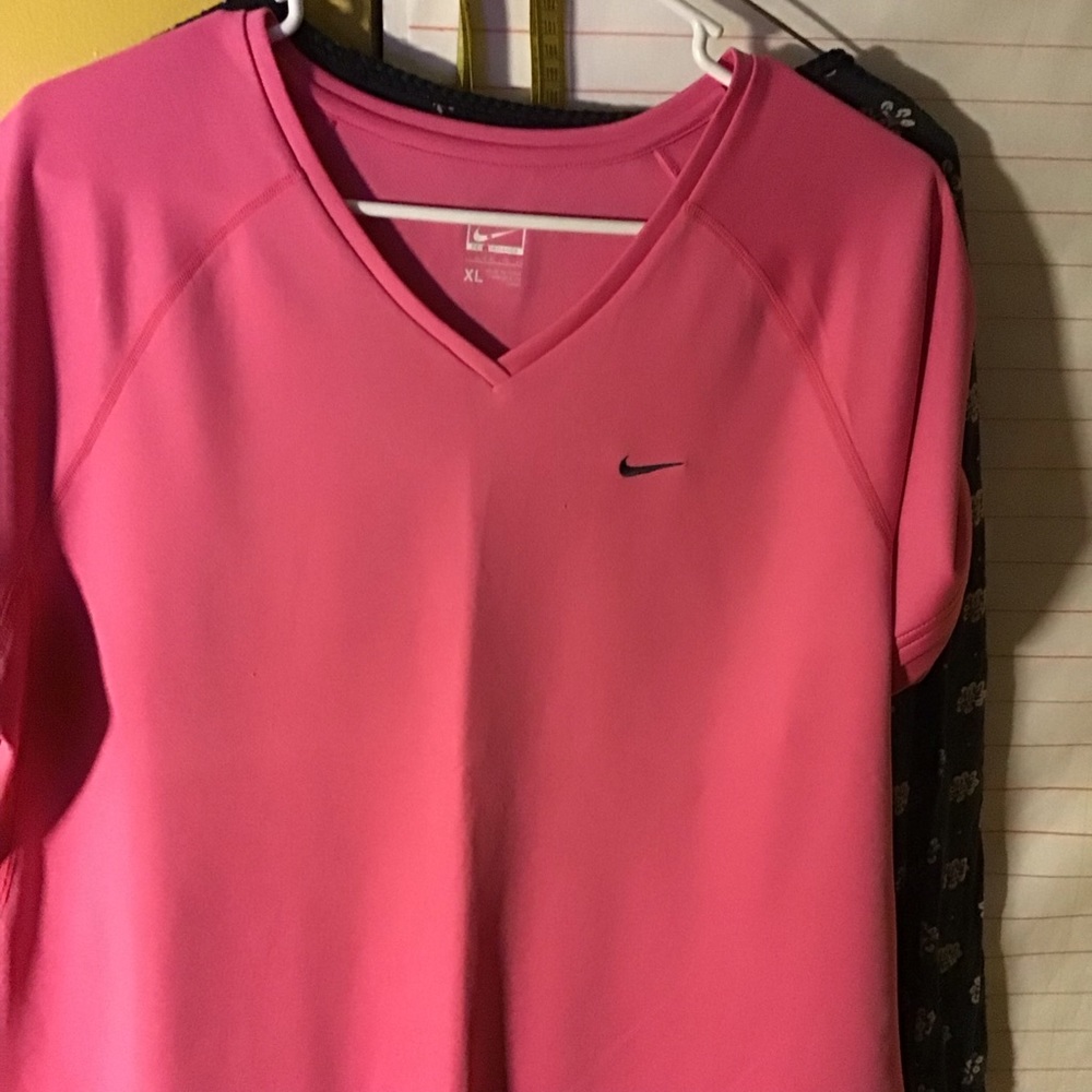 NIKE PERFORMANCE women’s top, short sleeves, sz XL  pink